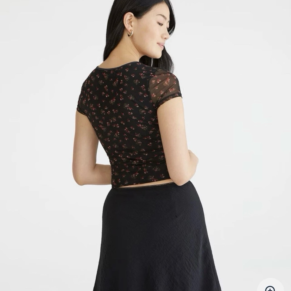 Aeropostale Floral Mesh V-Neck Crop Top Brand New With Tags - Picture 5 of 6
